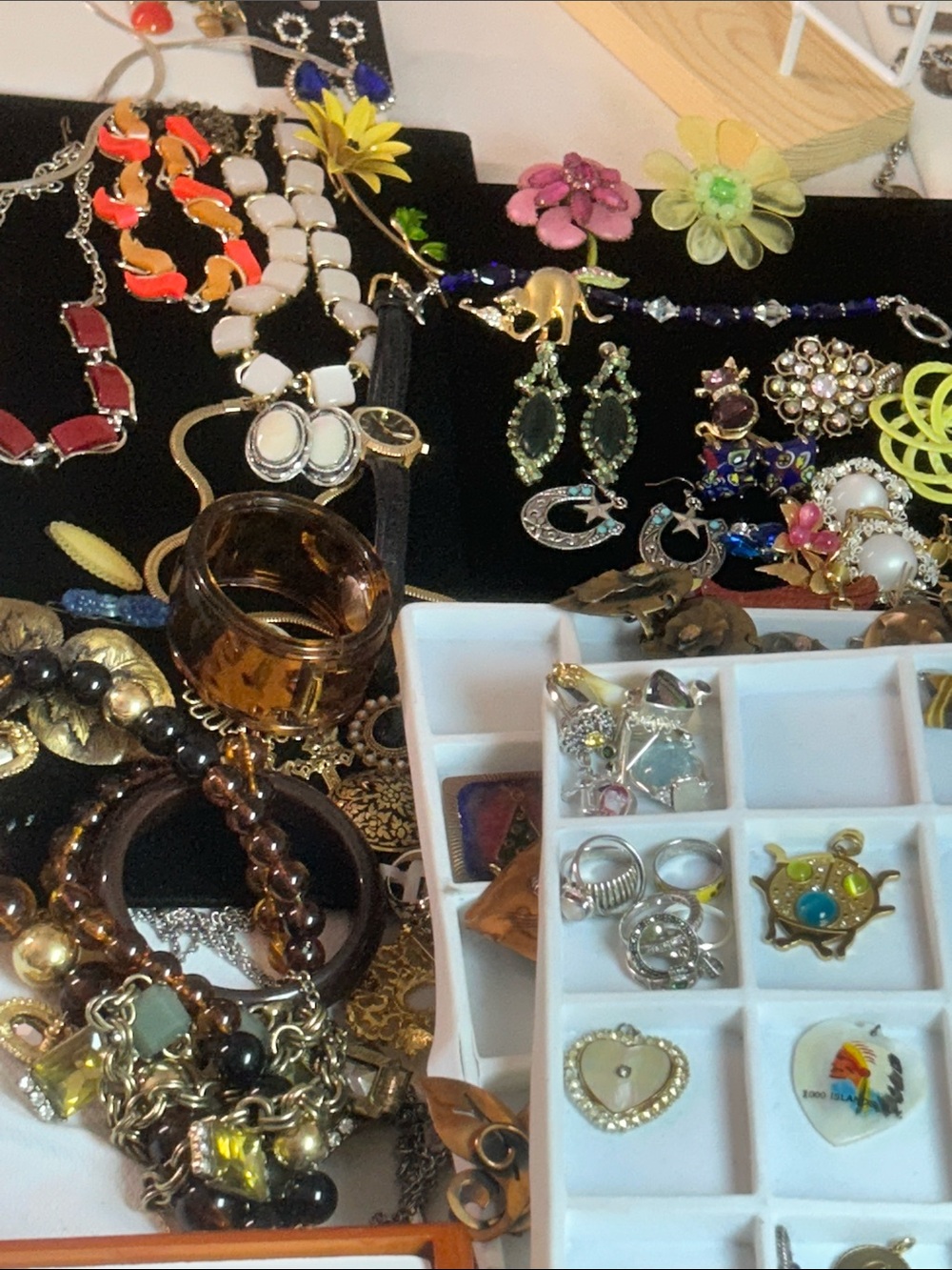 Treasure Hunting show listing for purchases